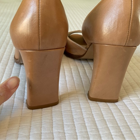Kenneth Cole peep toe heels in nude - Picture 4 of 9